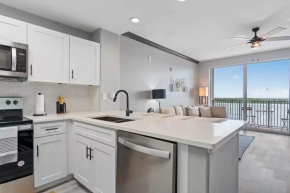 LUXURY 1br LAKEVIEW CONDO NEAR DISNEY!